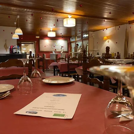 Hotel La Petite Boheme 2*